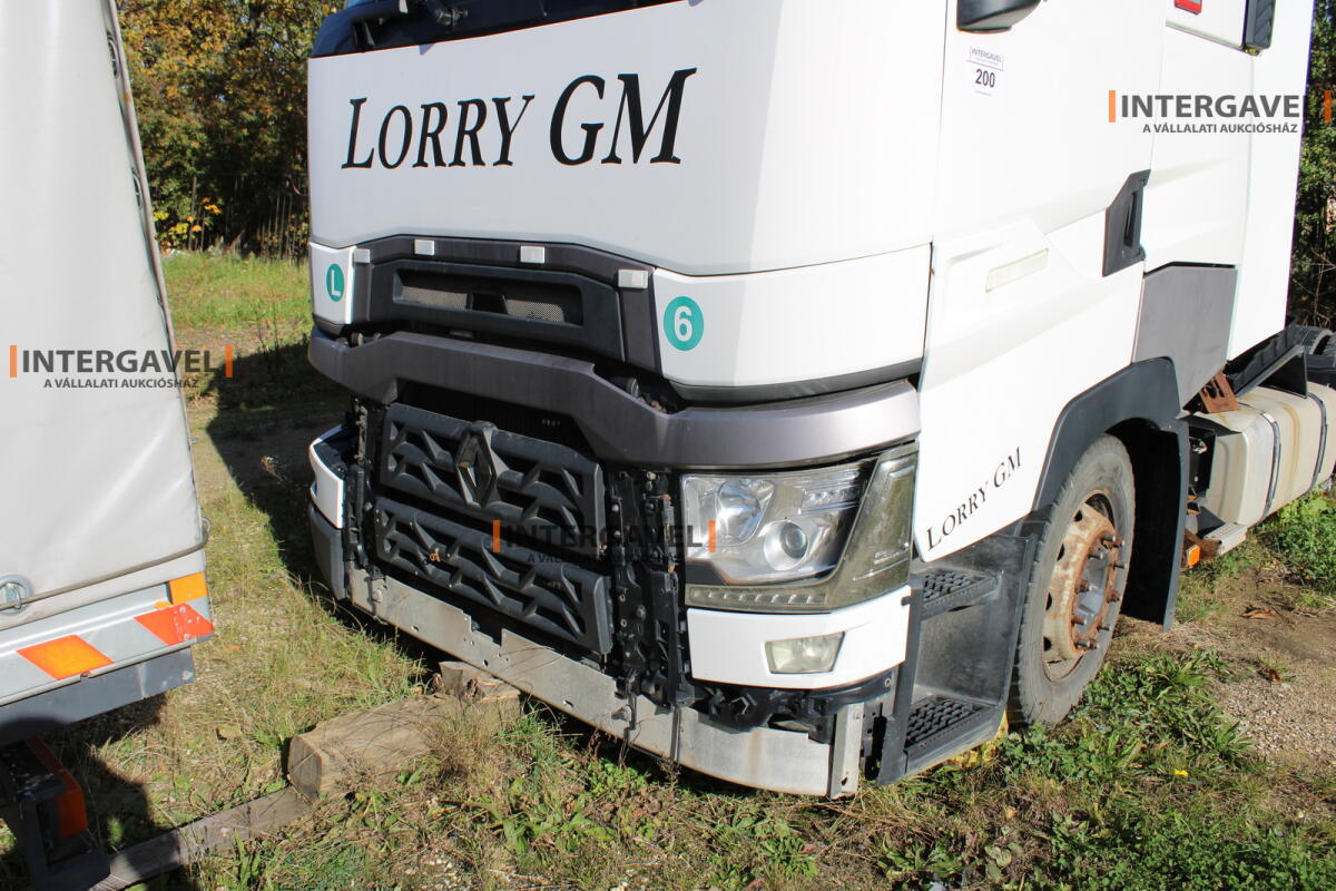 Nyerges vontató - Renault 5