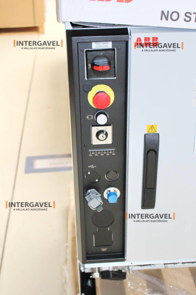 Robot - ABB; IRB 2600 12